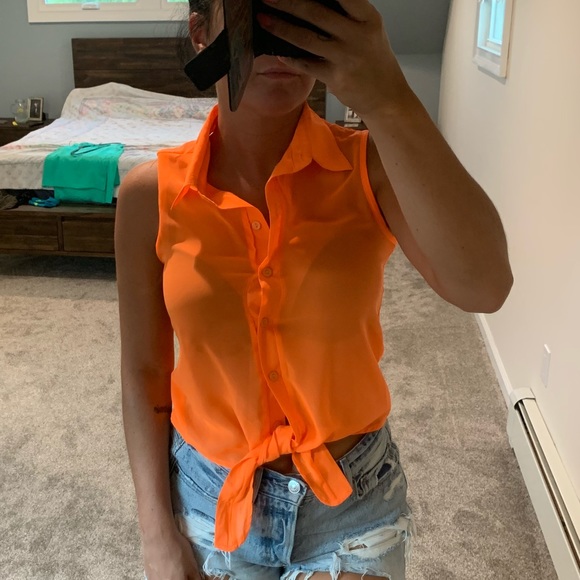 Neon Orange Button Down Crop Top Size Small NWOT - Picture 2 of 4